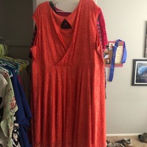 Knee length plus size dress